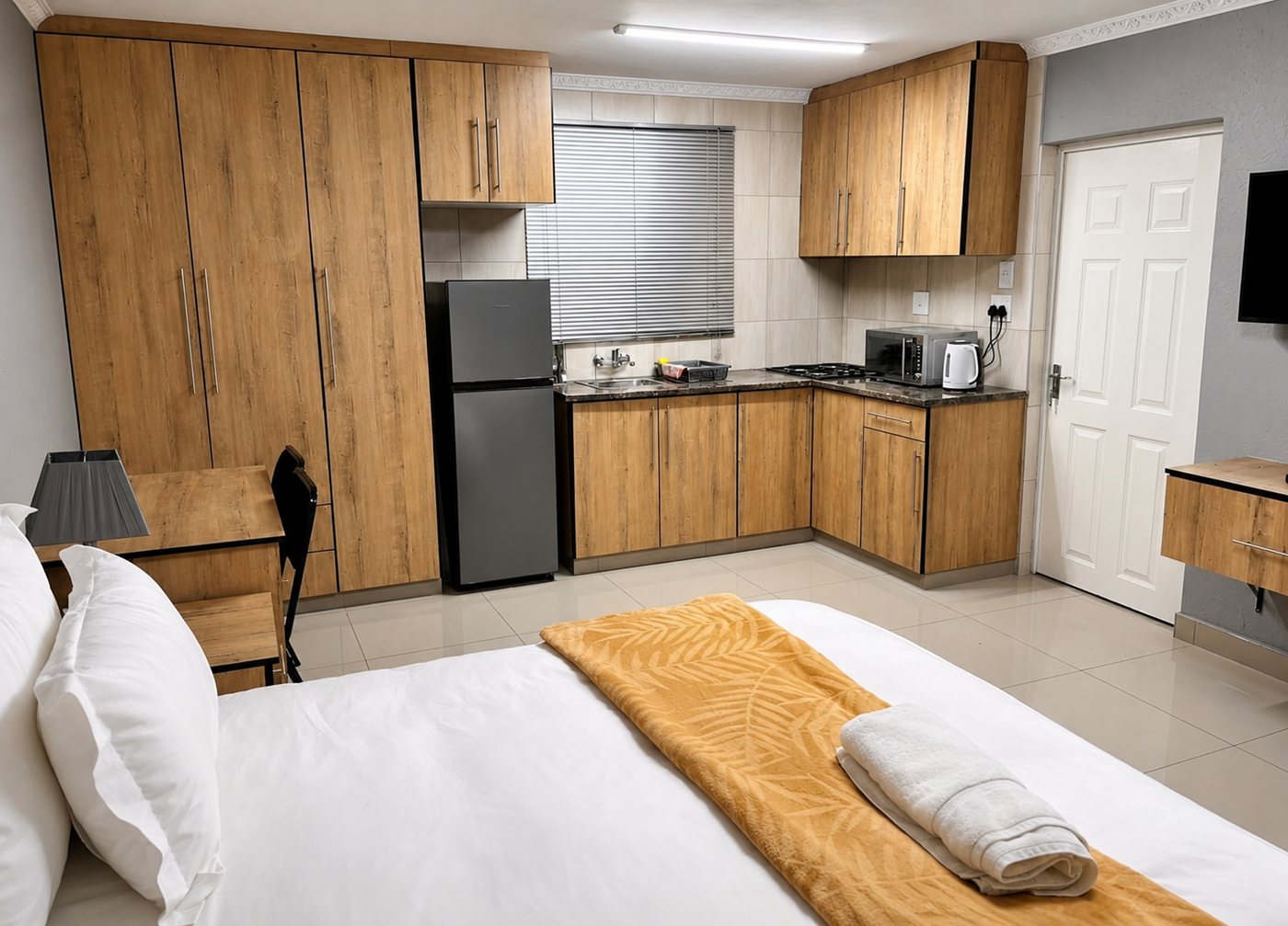 Superior King Room studio at Mashobs Guest House