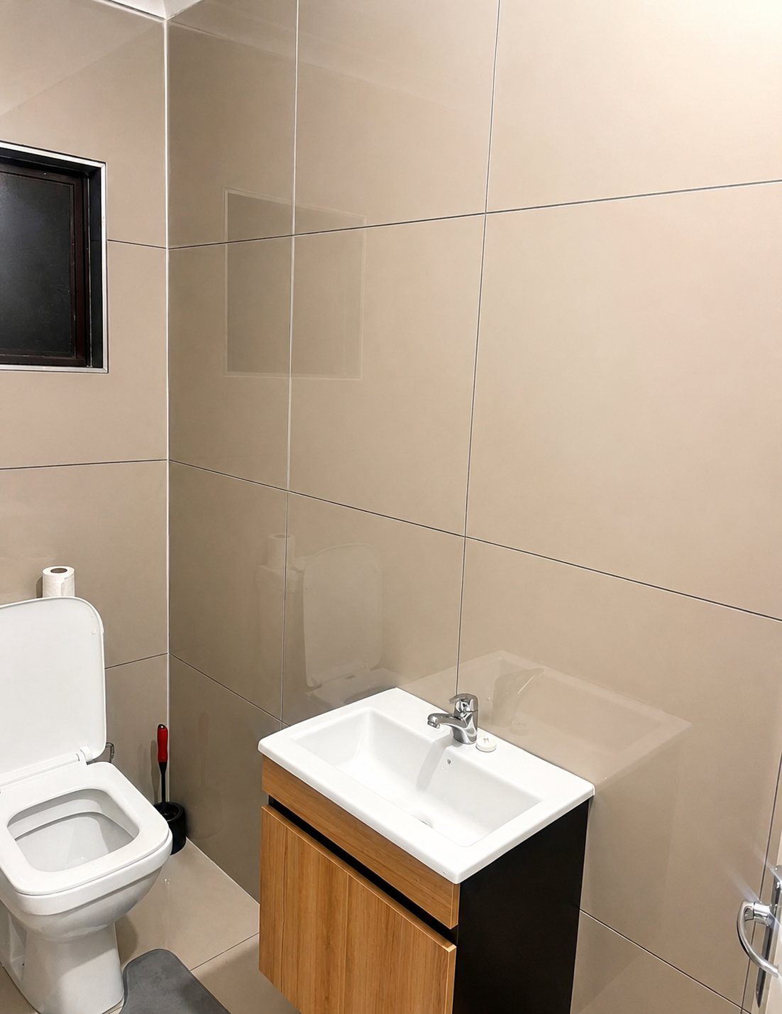 Superior King Room bathroom vanity